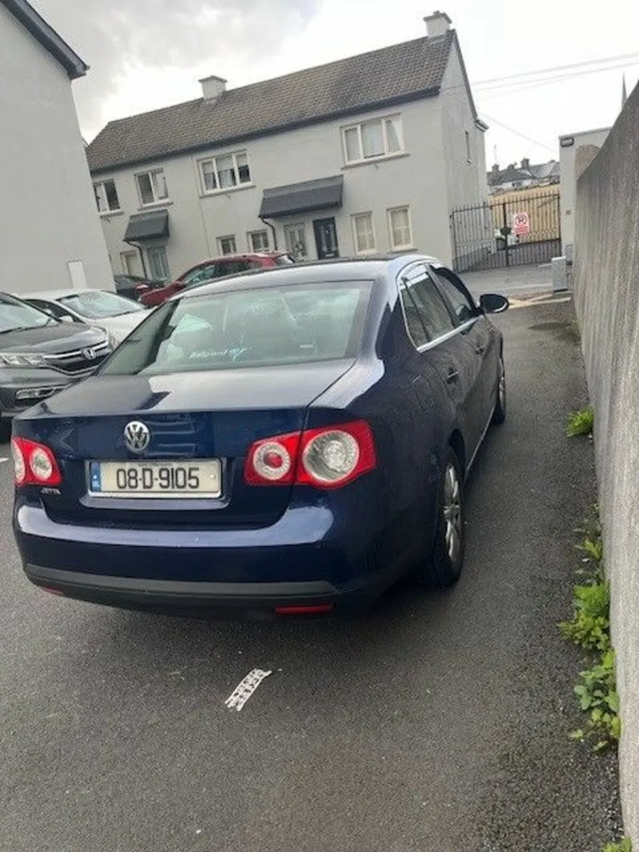 Volkswagen Jetta 2008 1.6 Petrol - Image 4