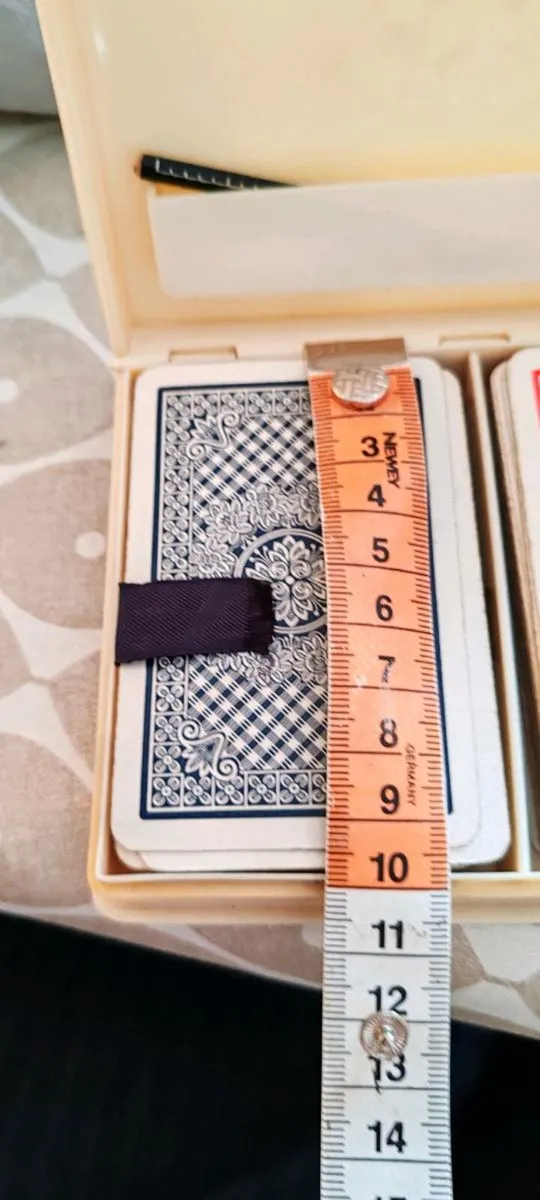 Vintage card box with cards - Image 4