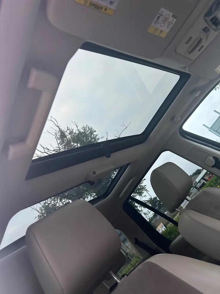 Land Rover - Image 4