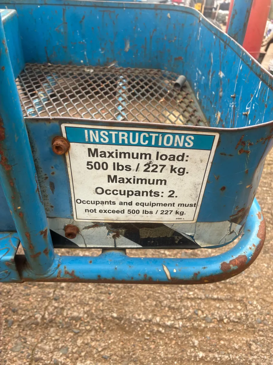 Genie Z30/20 boom lift - Image 3