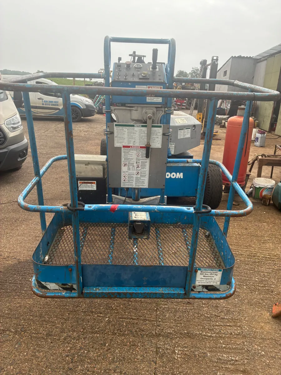 Genie Z30/20 boom lift - Image 4