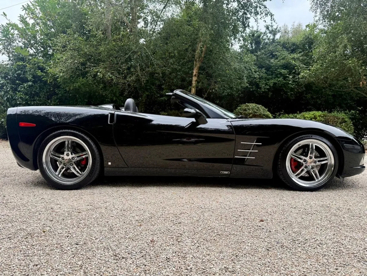 Chevrolet Corvette C6 6.0 V8 Convertible - Image 2