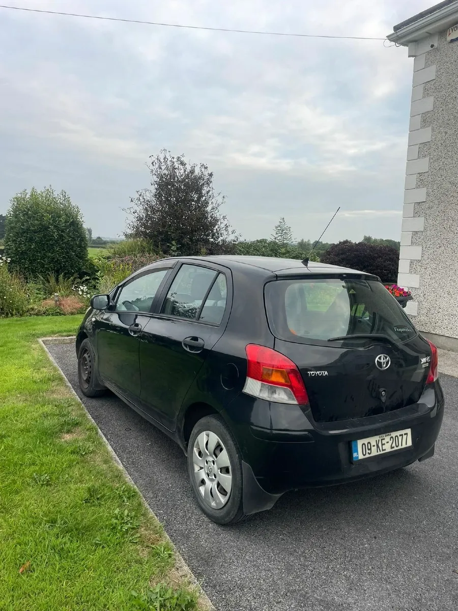 Toyota Yaris 2009 - Image 3