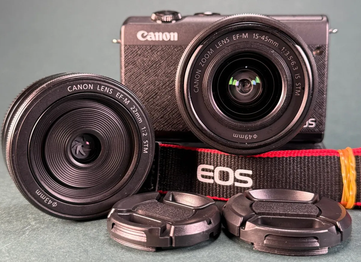 Canon M200 bundle - Image 2