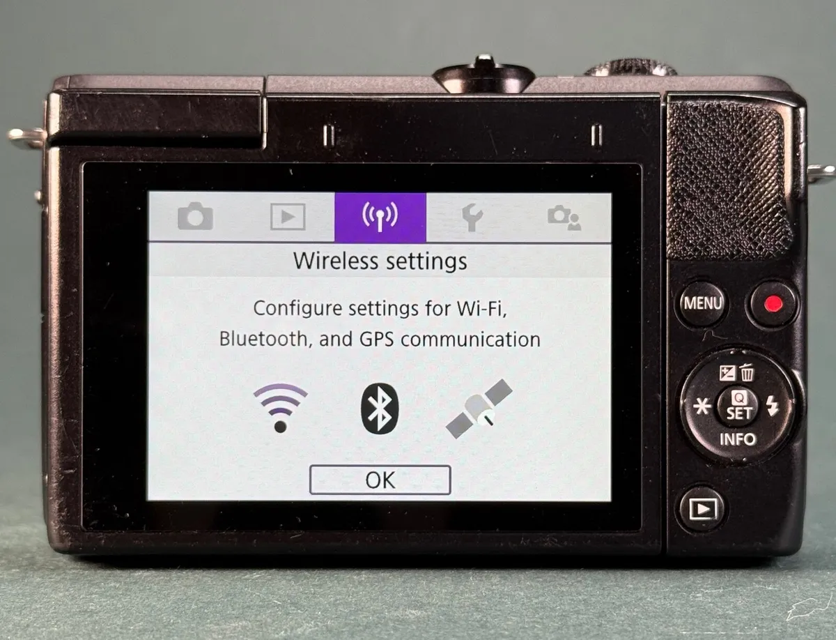 Canon M200 bundle - Image 3
