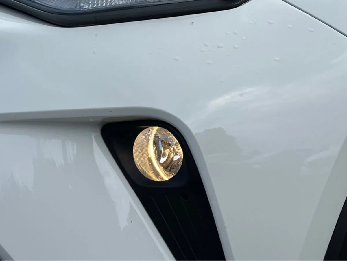 Toyota C-HR Icon HEV CVT - Image 3