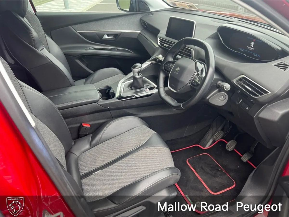 Peugeot 5008 Allure 1.2 130 6.3 4DR - Image 2