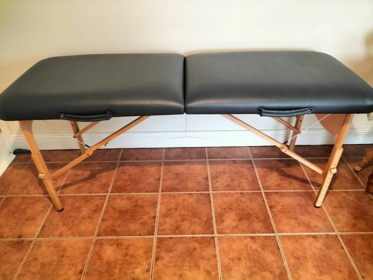 Massage Table -  excellent condition - Image 1