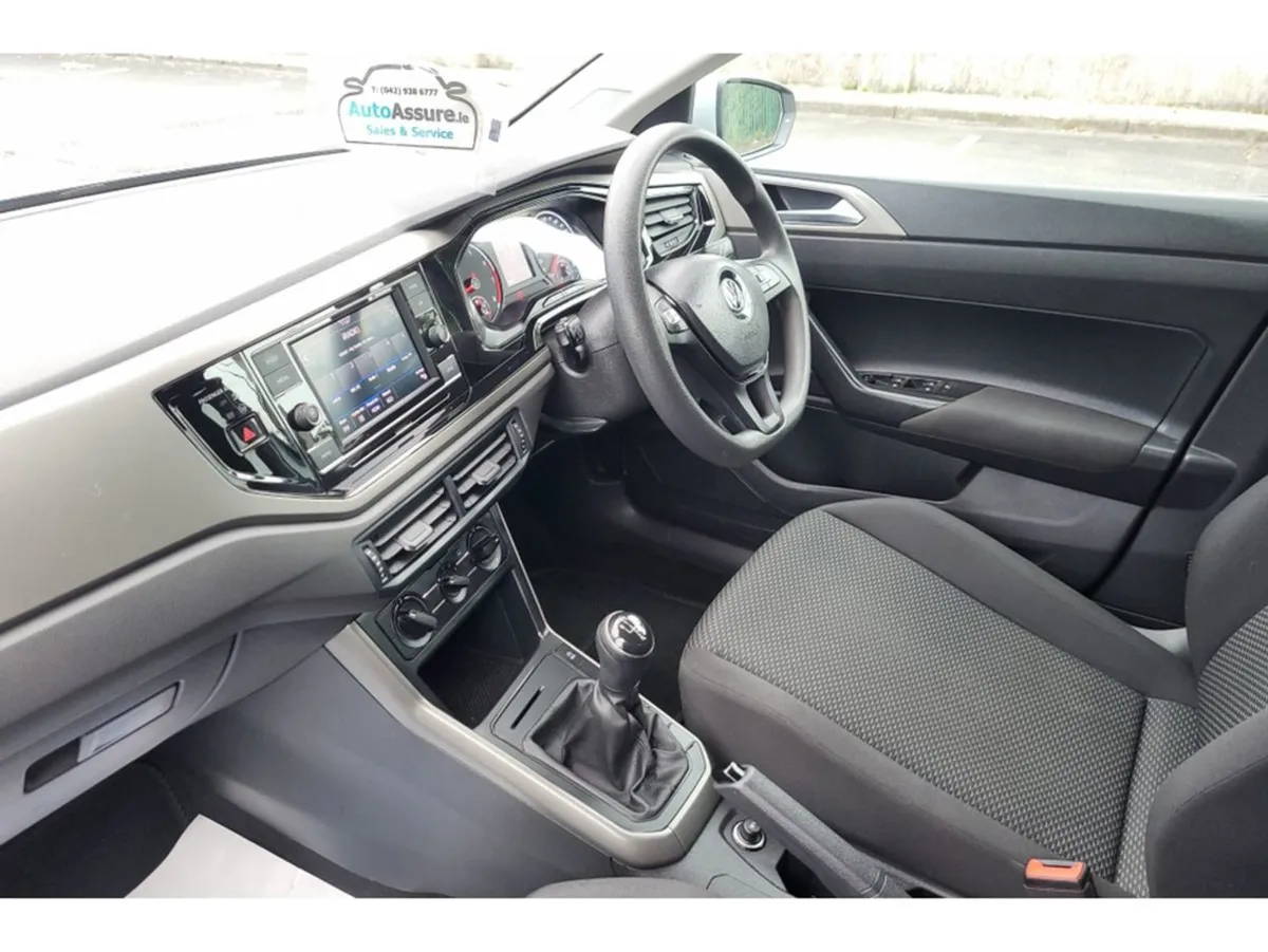 Volkswagen Polo Trendline 1.0 80bhp Bluetooth / P - Image 3