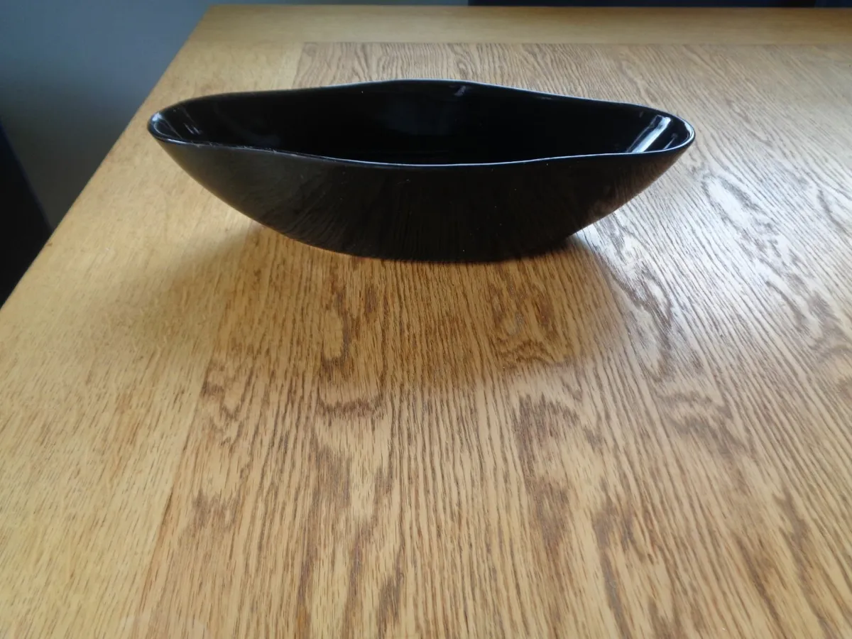 Vintage Wavy Ceramic Dish for Sale - Image 1