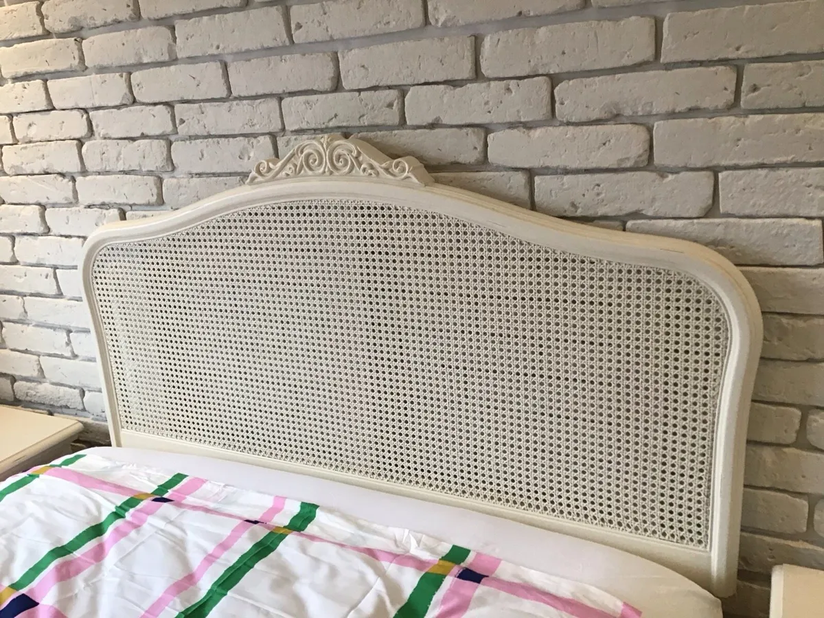 Vintage French style headboard for double bed - Image 2