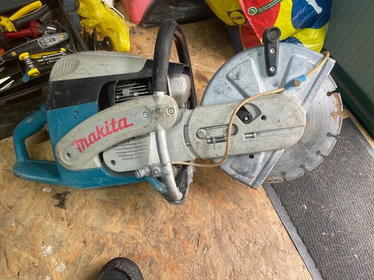 Makita consaw with diamond blade - Image 2