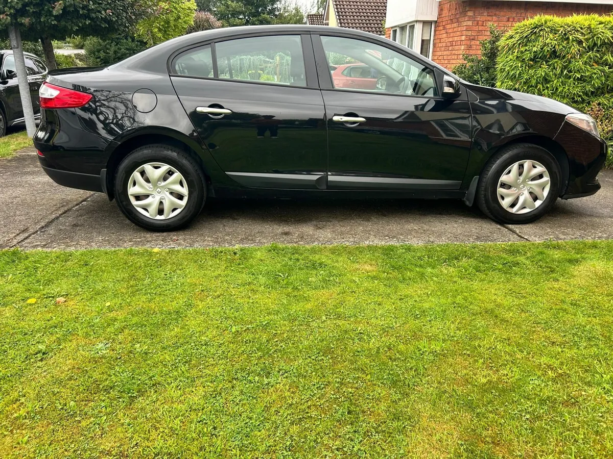 Renault Fluence 2013 - Image 2