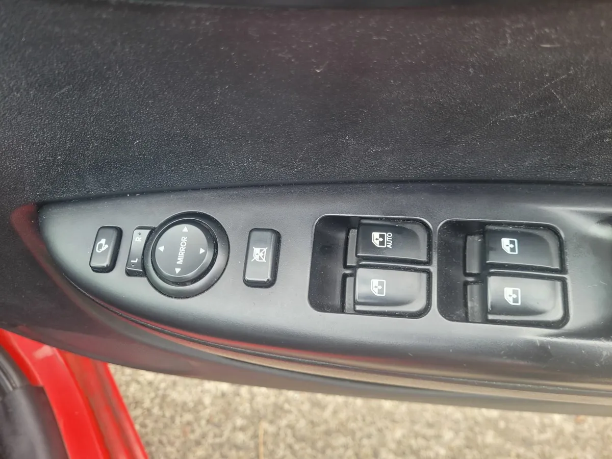 Hyundai i20 2009 - Image 2