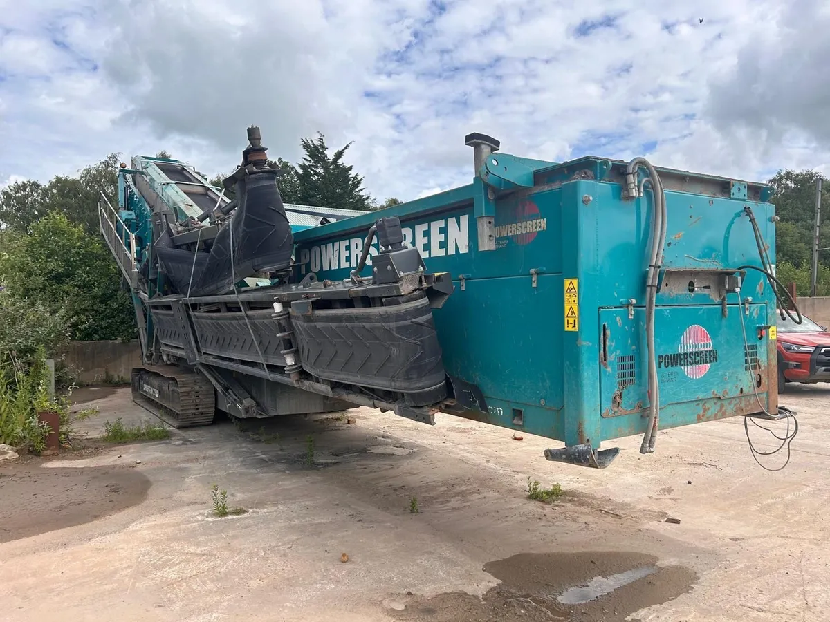 20’ Powerscreen Chieftain 2200 Screener - Image 1