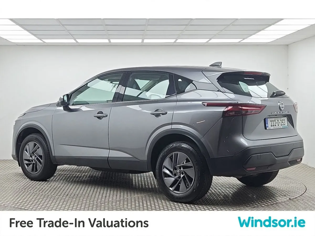 Nissan QASHQAI 1.3 PET Mild Hybrid SV - Image 4