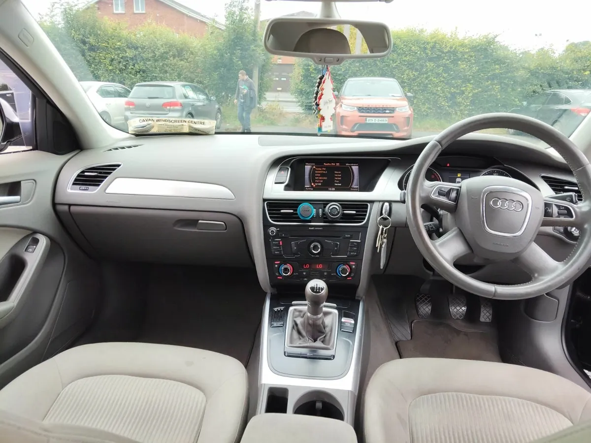 Audi A4 2010 - Image 3