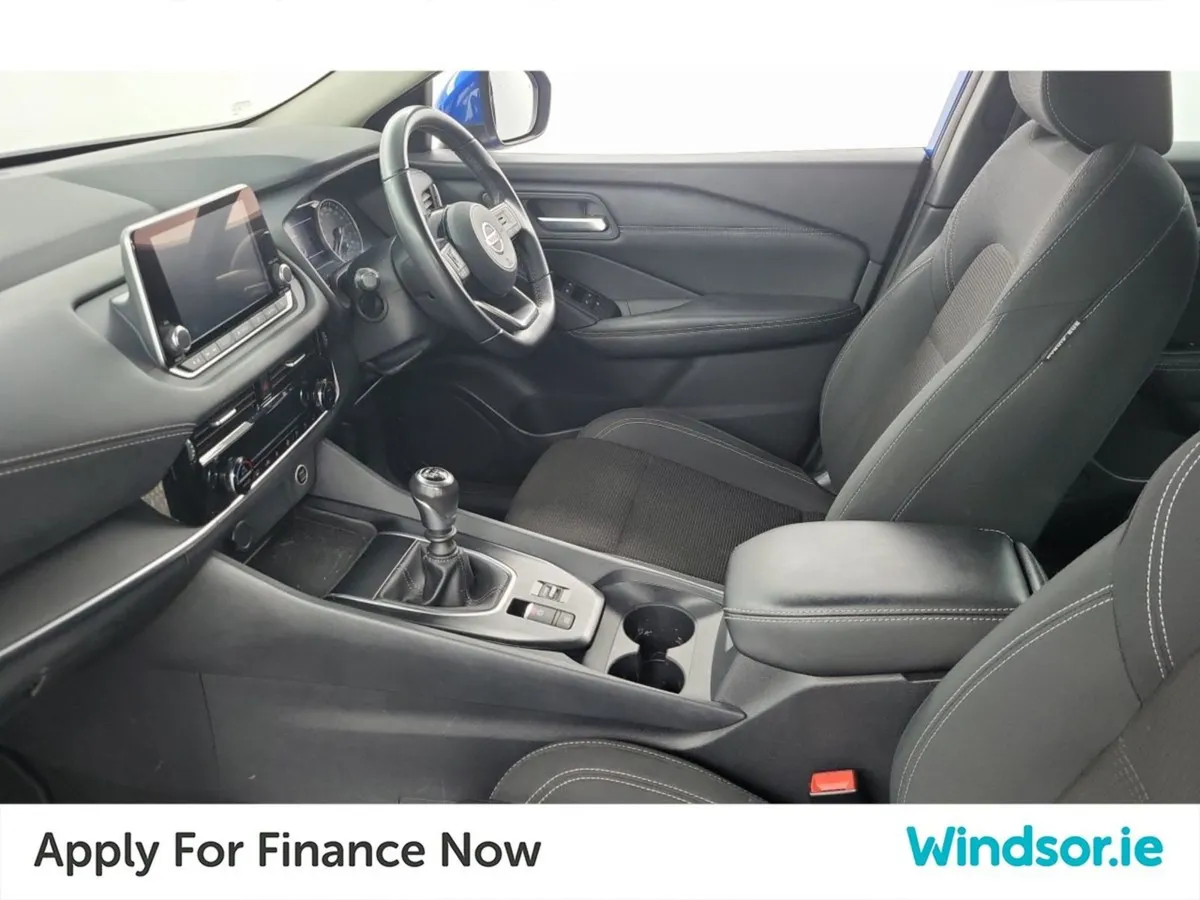 Nissan QASHQAI 1.3 PET Mild Hybrid SV - Image 4