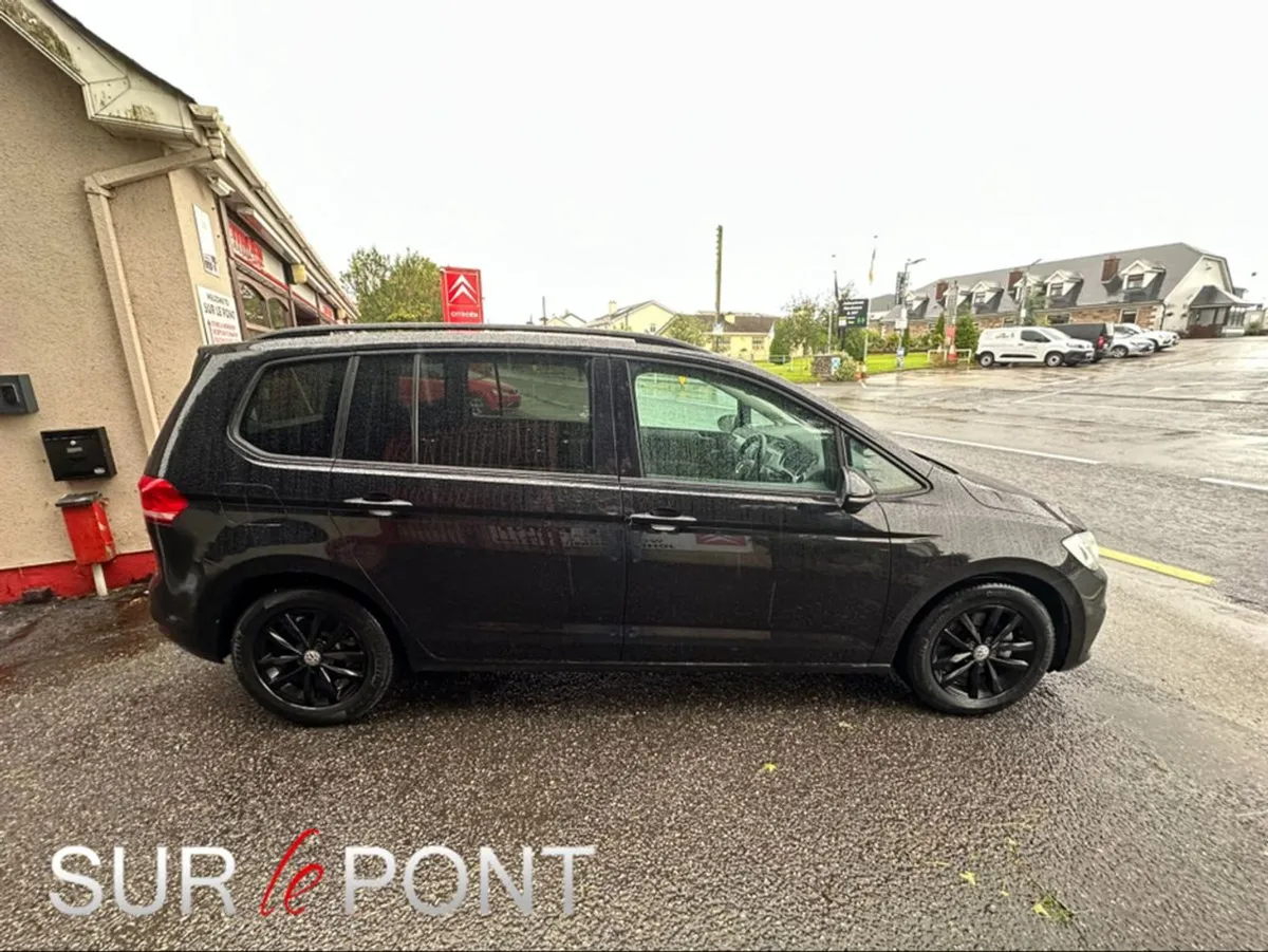 Volkswagen Touran 1.4 TSI Highline 7 Seater MPV - Image 3