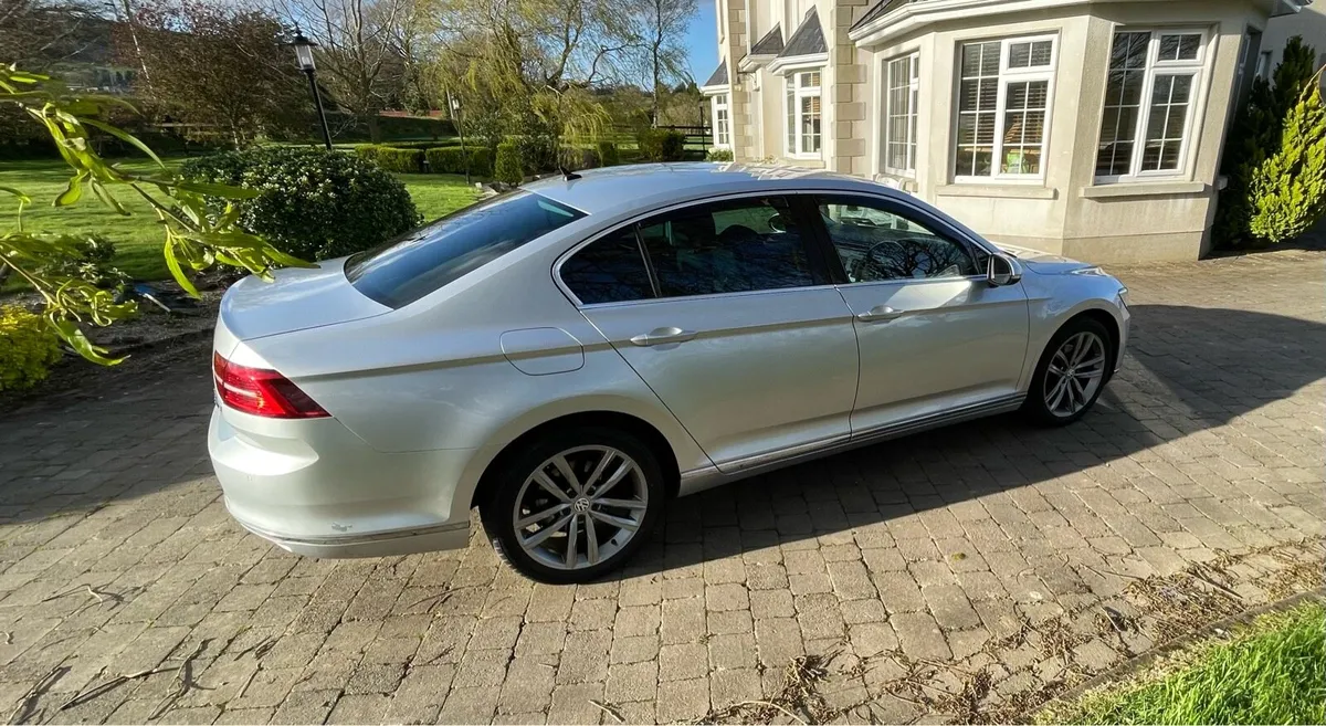 Volkswagen Passat 2.0 GT - Image 3