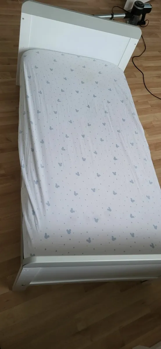 Baby Elegance Haddington Cot Bed with Changing Uni - Image 2