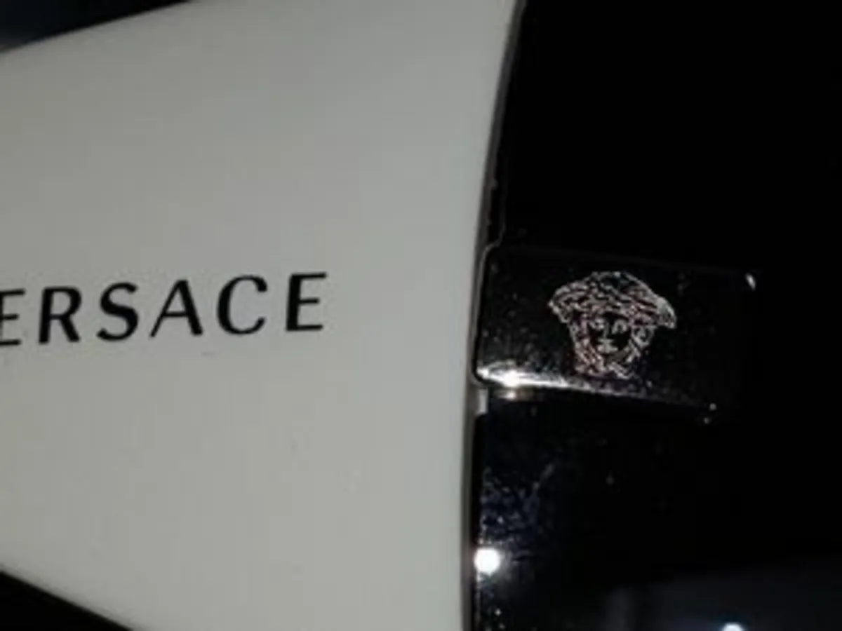 Brand new sunglasses from Versace - Image 2