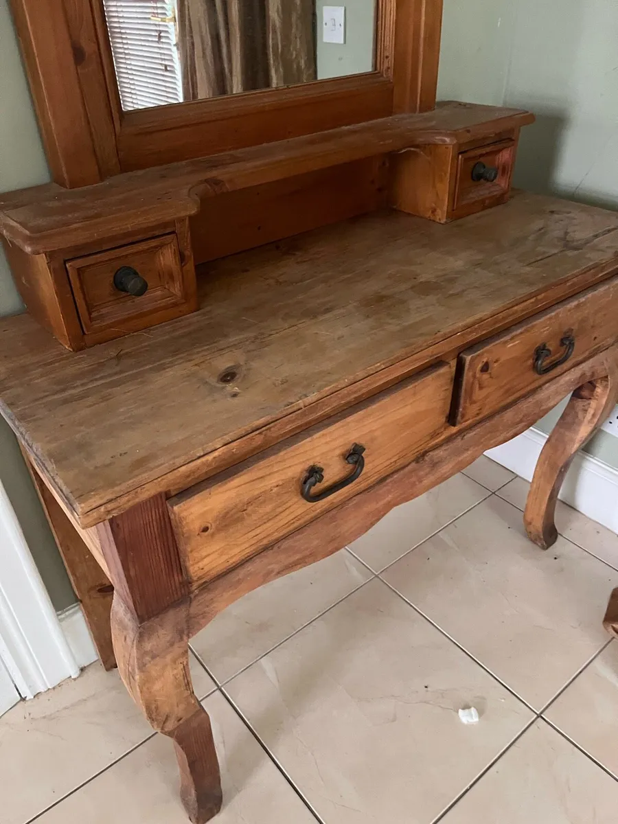 Sideboard - Image 3