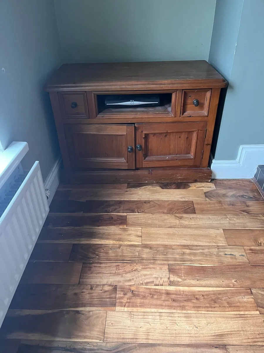 Tv cabinet - Image 1