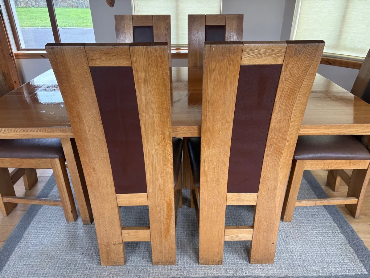 Dining table - Image 2