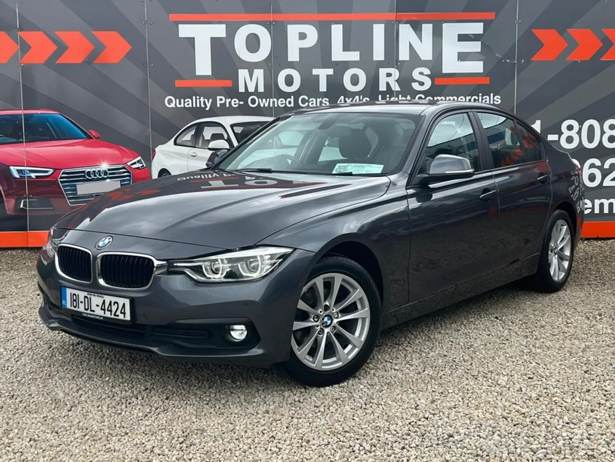 BMW 3 Series  sport//low Low Kms/ Like New Condit - Image 3