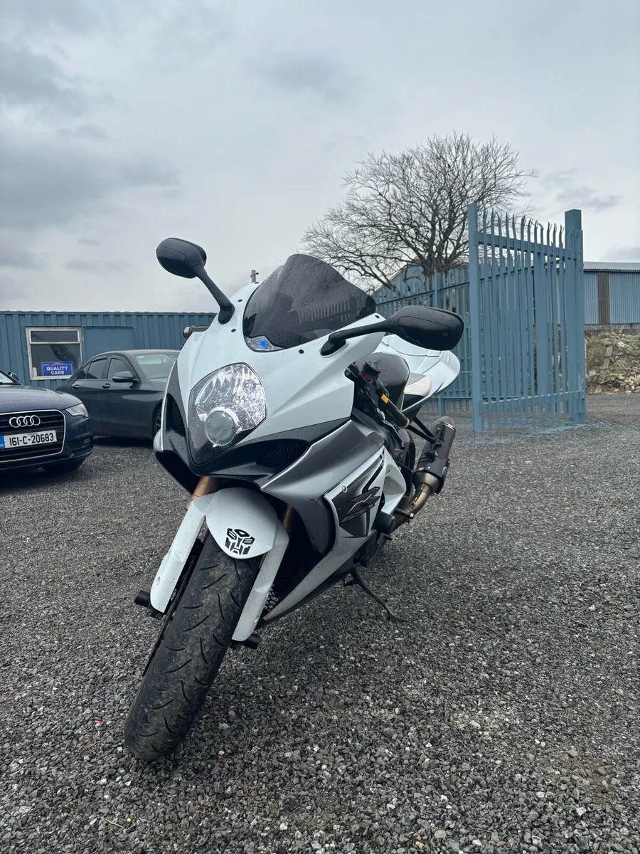 Gsxr k9 1000cc limited addition - Image 4