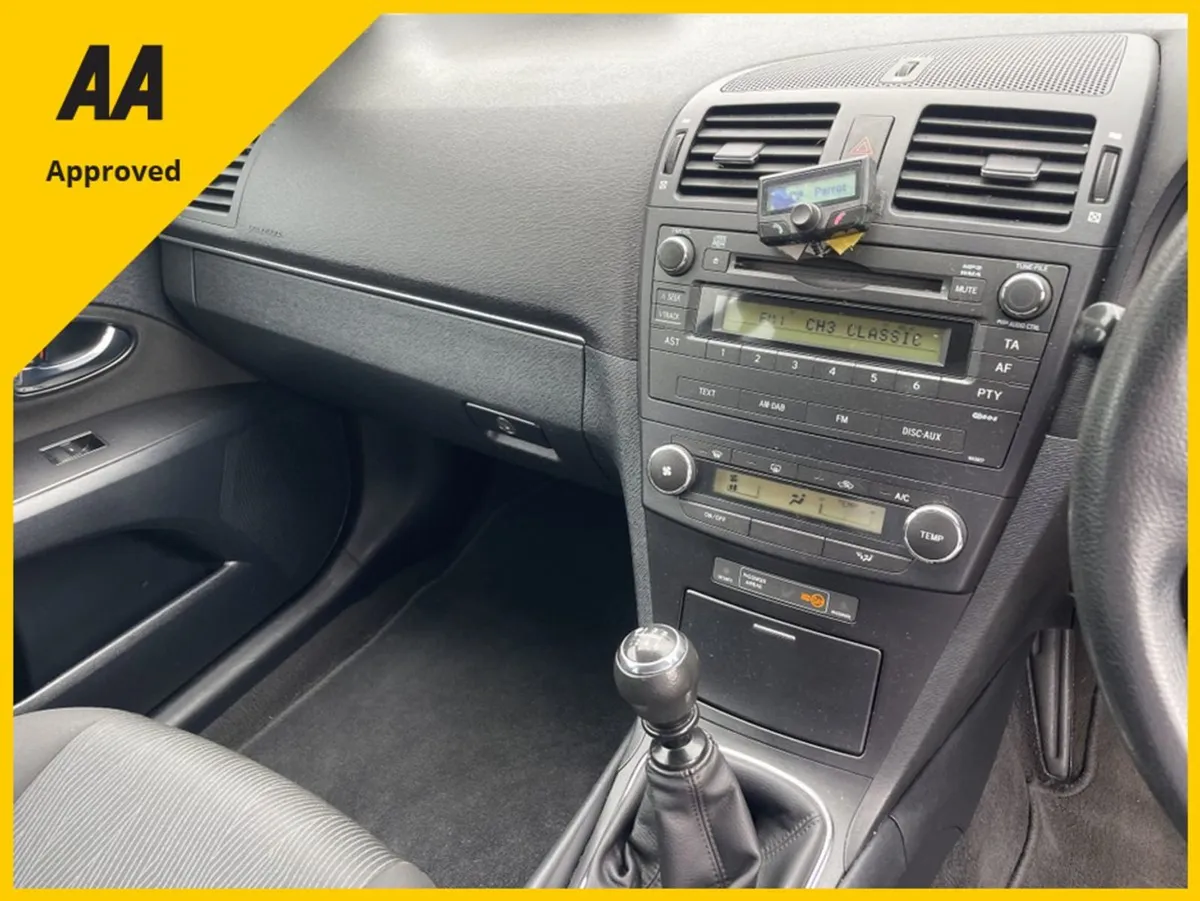 Toyota Avensis NG 2.0 D-4d Terra 4DR - Image 2