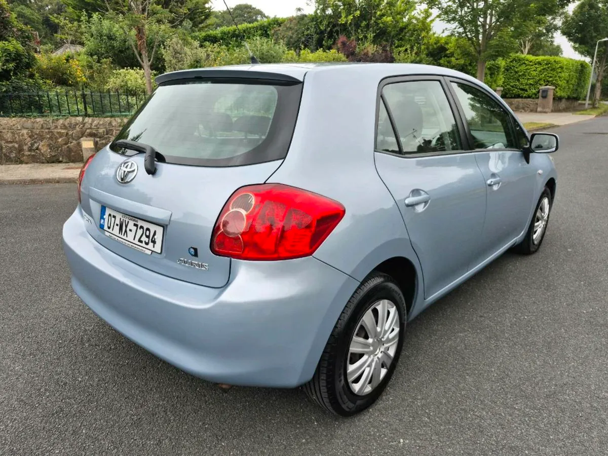 TOYOTA AURIS**1.4VVTi**LOW MILEAGE**MINT** - Image 3