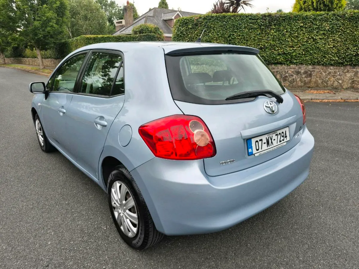 TOYOTA AURIS**1.4VVTi**LOW MILEAGE**MINT** - Image 4