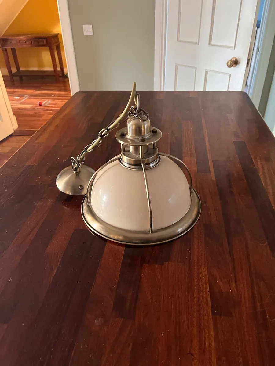 Light fitting - Image 1
