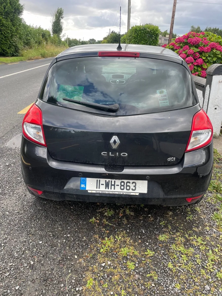 Renault Clio 2011 - Image 1