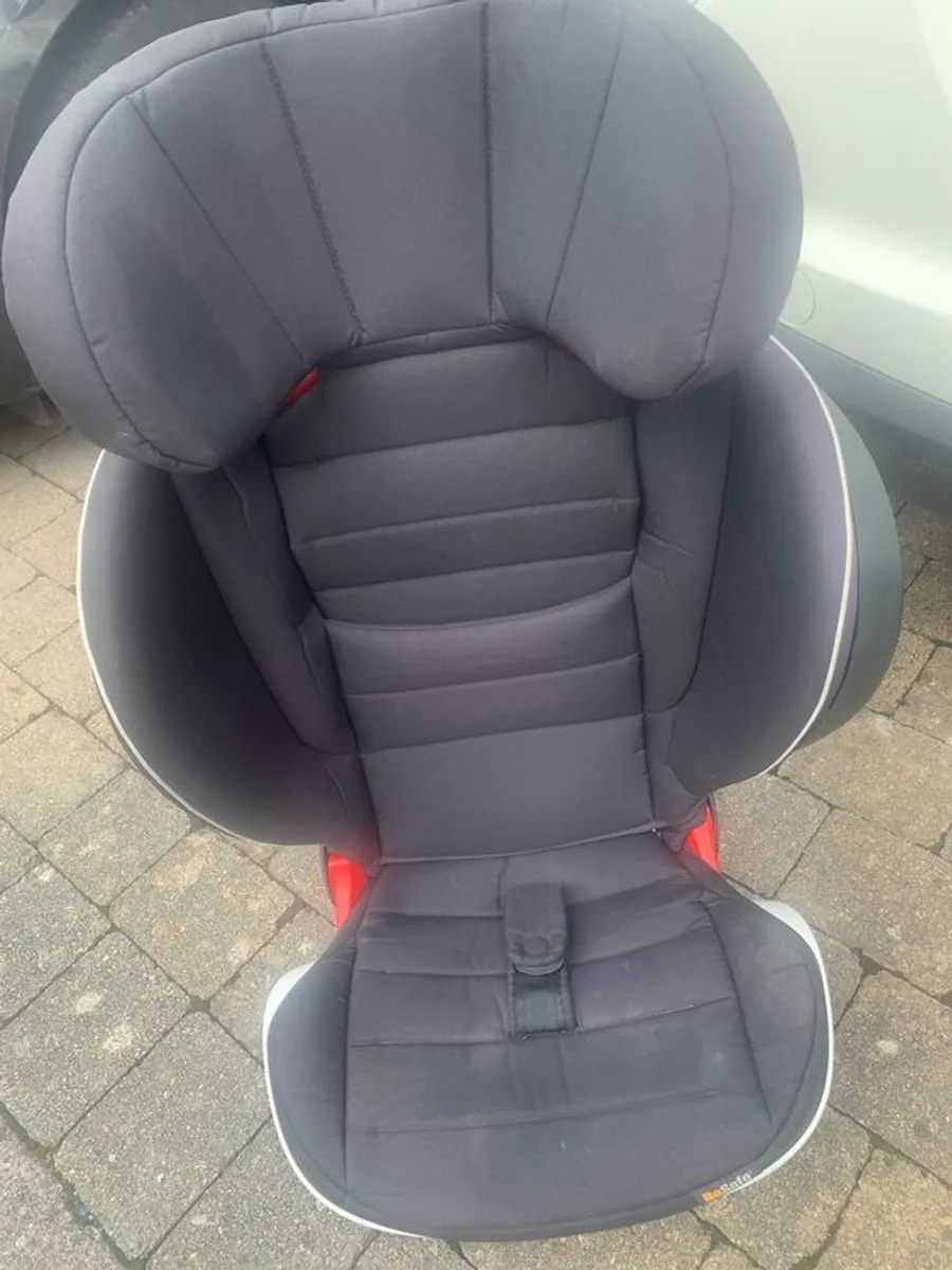 2 Besafe Flex Booster seats - Image 1