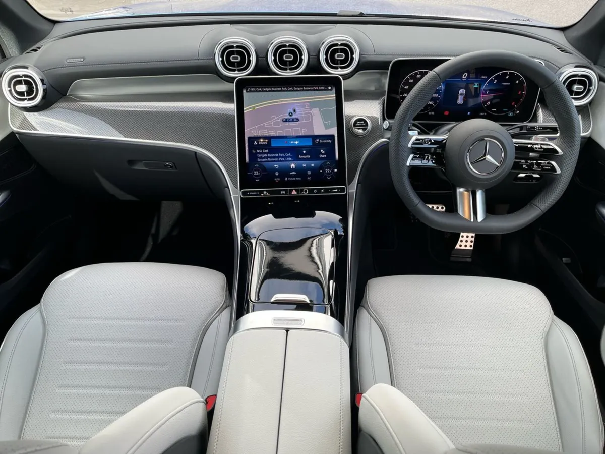 Mercedes-Benz GLC 220D 4matic AMG Line Plus - Image 4
