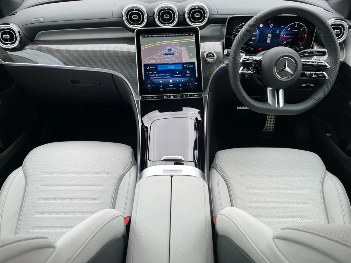 Mercedes-Benz GLC 220D 4matic AMG Line Plus - Image 4