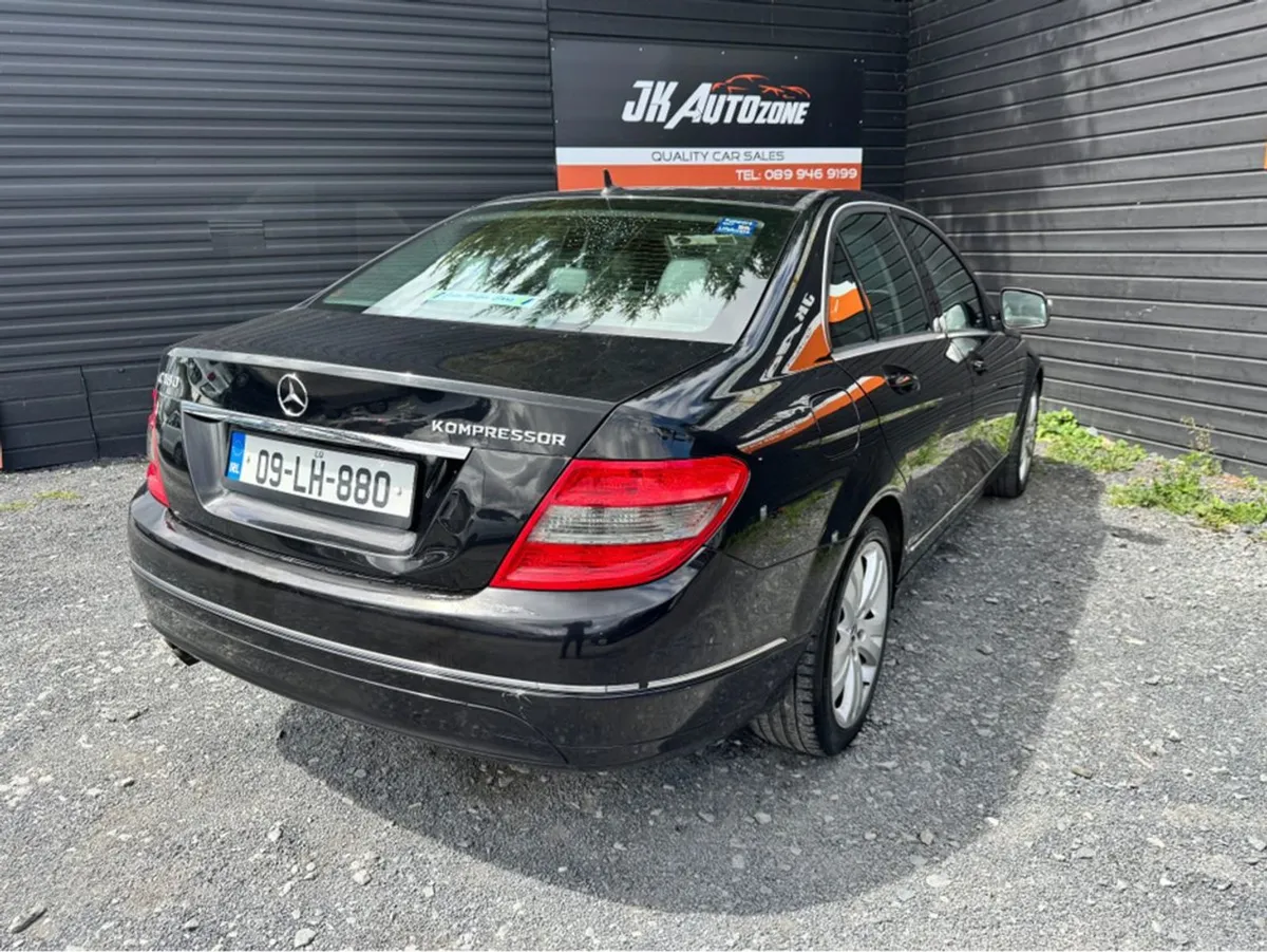 Mercedes-Benz C-Class Auto - Image 4