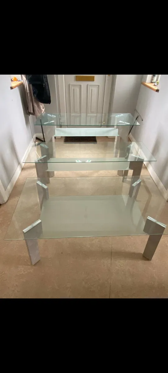 Coffee table. Tv stand. Show table - Image 3