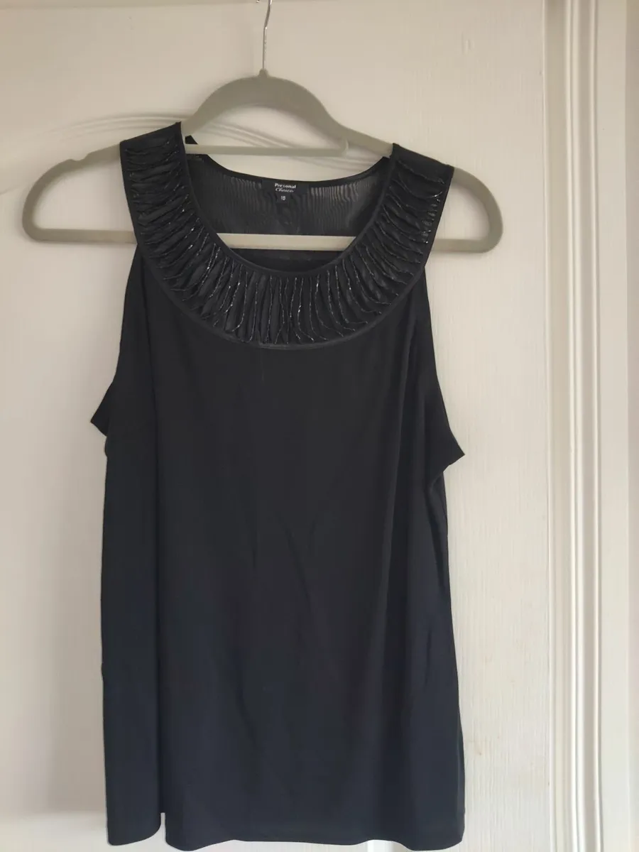 Black top - Image 4
