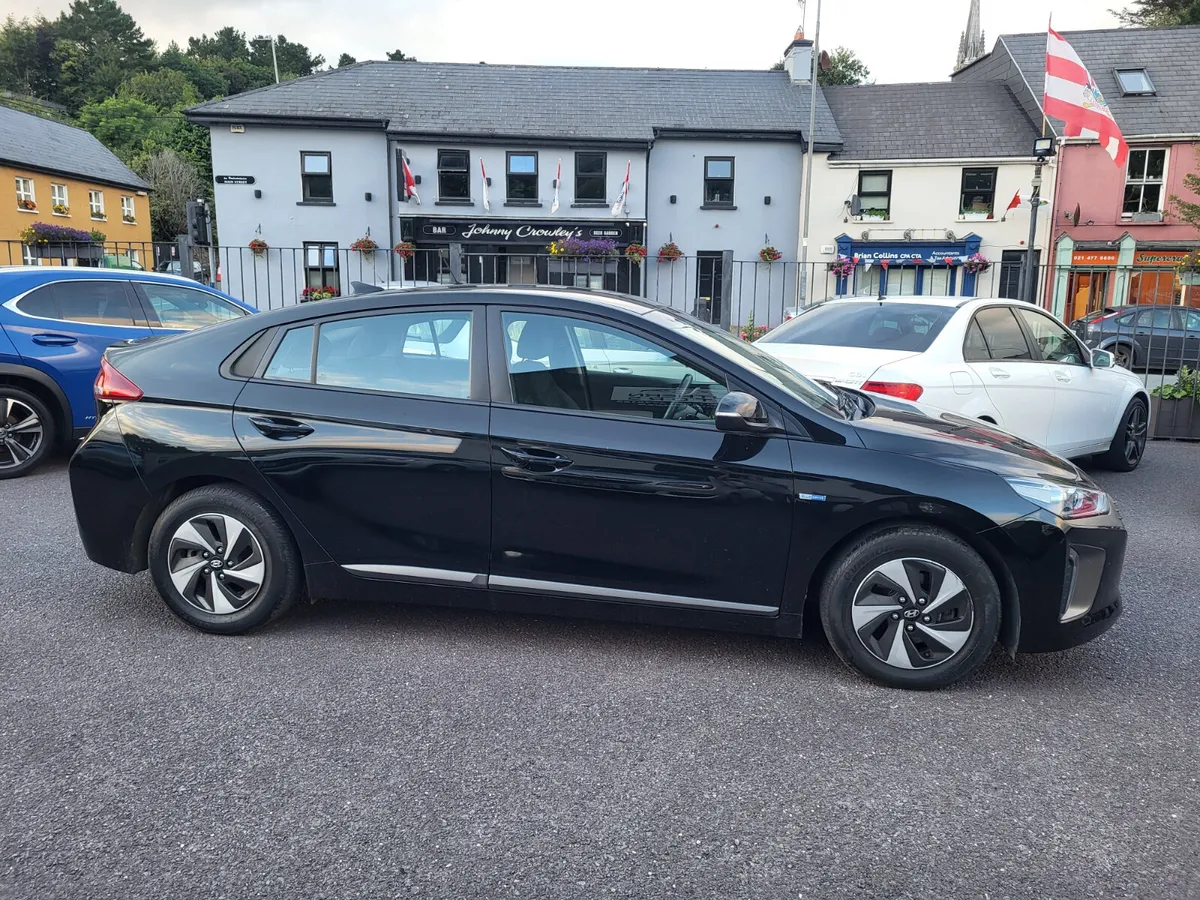2019 Hyundai Ioniq SE HEV Auto, Self Charging - Image 2