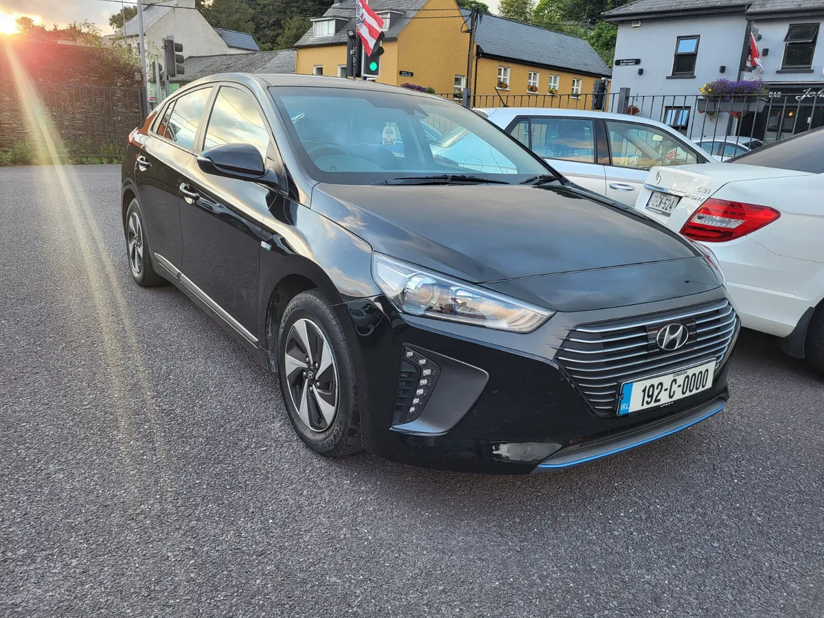 2019 Hyundai Ioniq SE HEV Auto, Self Charging - Image 3