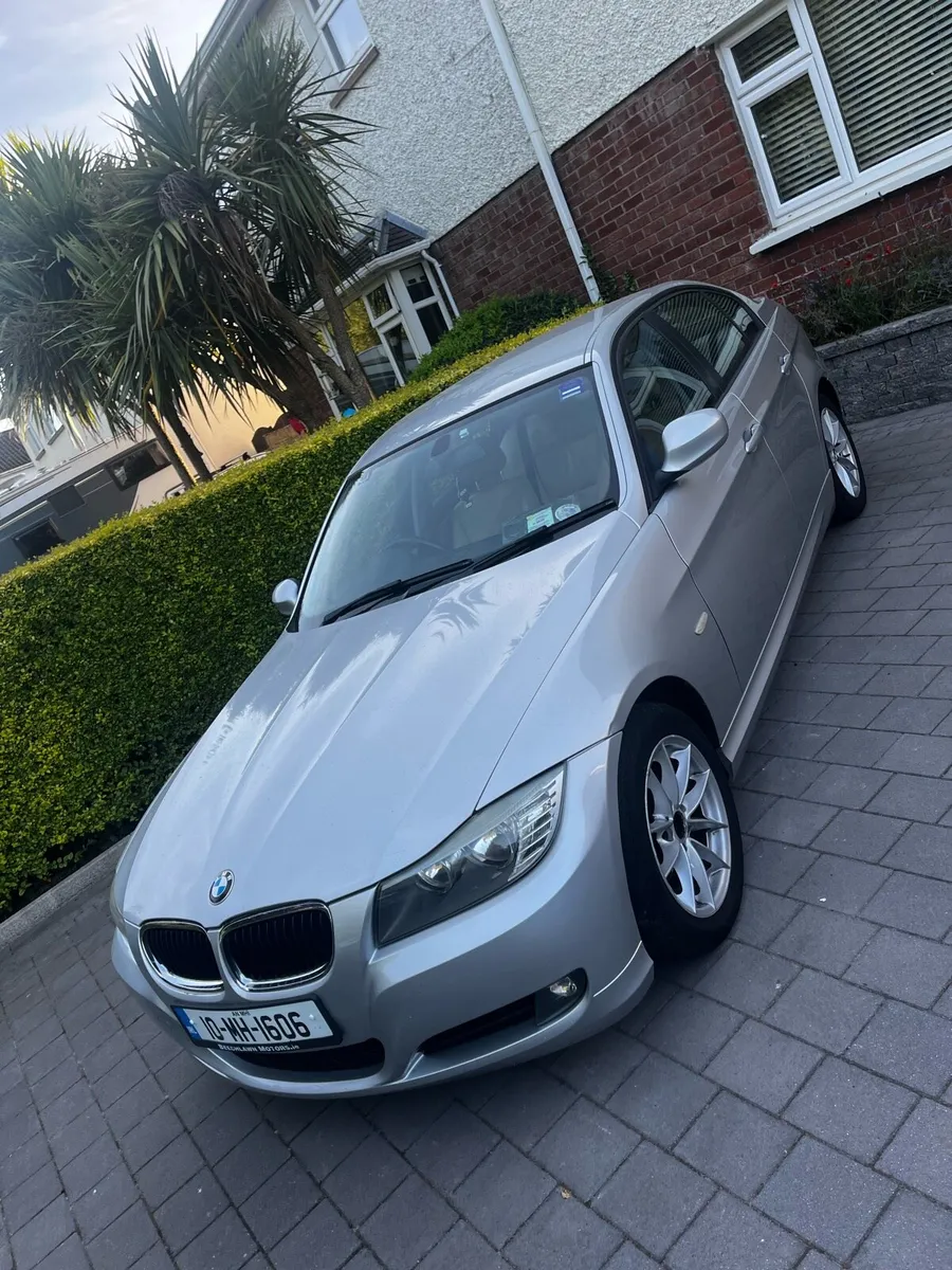 BMW e90 320d - Image 1