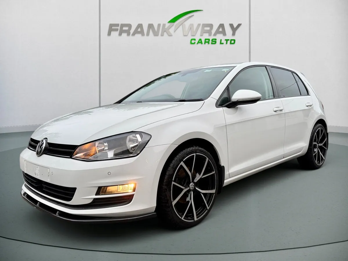 2015 VOLKSWAGEN GOLF 1.6 TDI COMFORTLINE**MINT** - Image 1