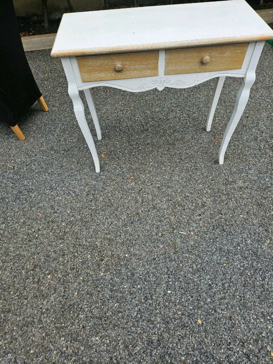 Console - Image 2