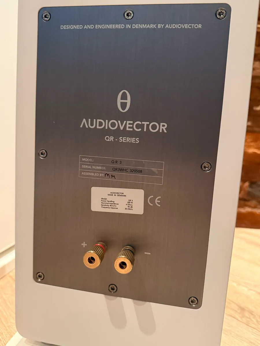 Audiovector QR 3 speakers - Image 3