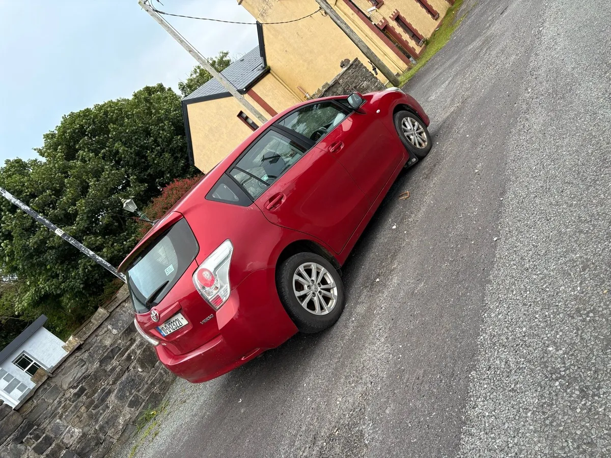 Toyota verso - Image 4