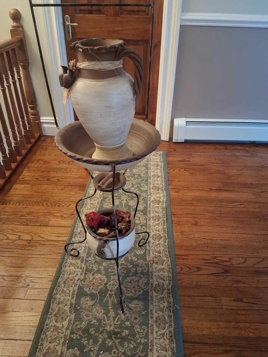 Stand with jug and basin - Image 2